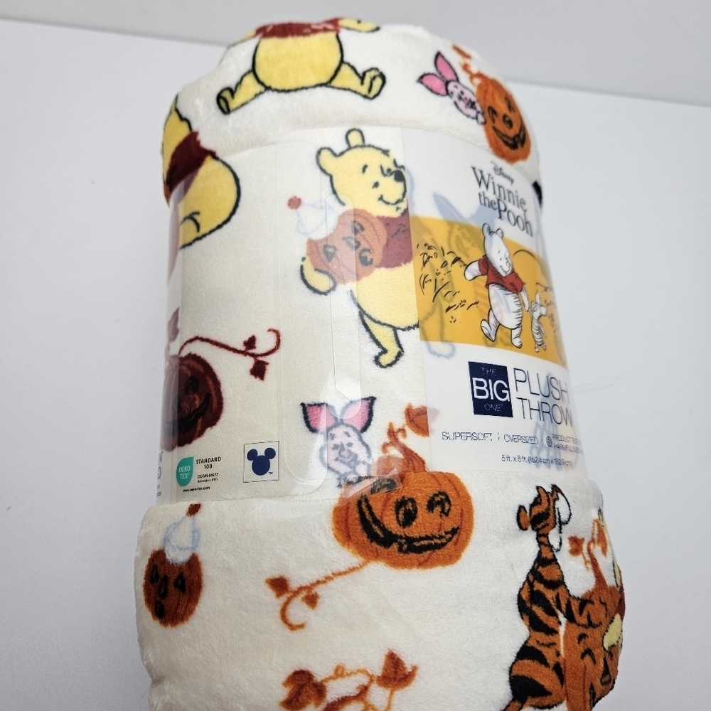 Disney Blanket Pooh Fall Blanket Oversized 5ft X 6 Ft - Picture 5 of 5